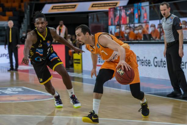 比赛表现 比赛表现