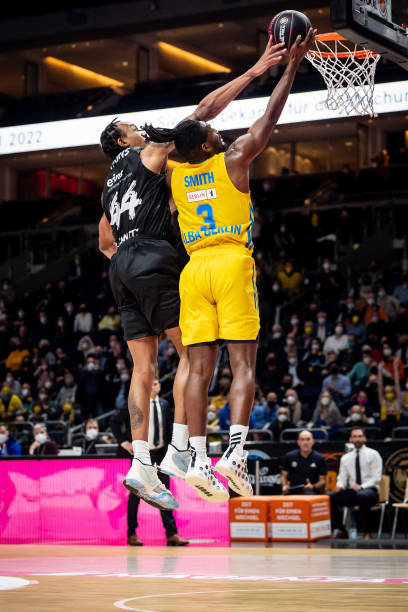 他的谦逊和 他的谦逊和